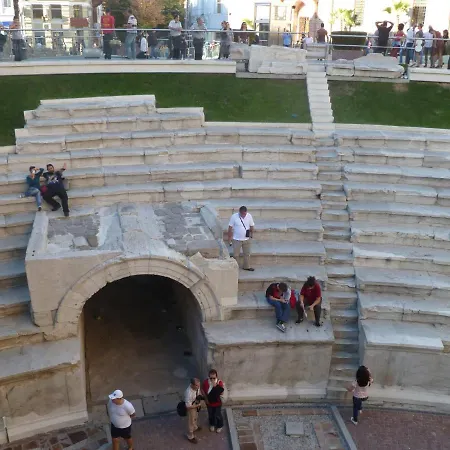 Lux 1 With Free Parking Апартамент *