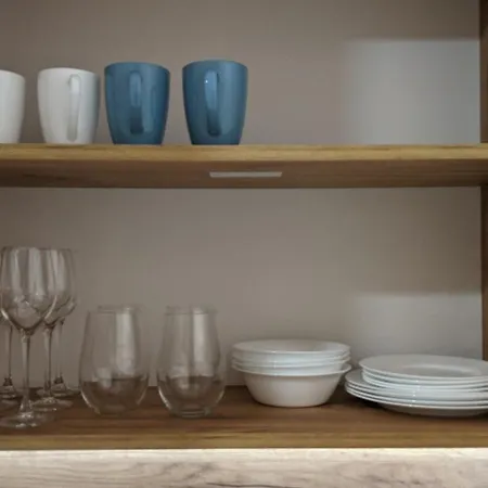 Lux 1 With Free Parking Apartment